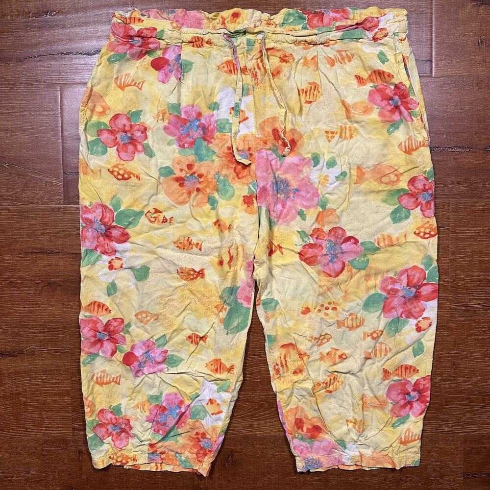 Jams World Wide Leg Capri Pants Women L Yellow Floral Tropical Hawaiian Resort